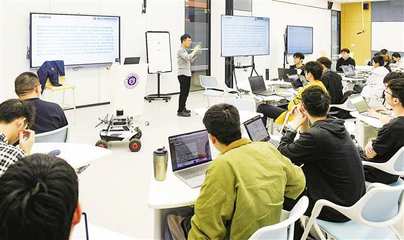 明月湖实践 以企业项目孵化为引擎，探索重庆“四链融合”新路径